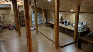 屋根裏工事